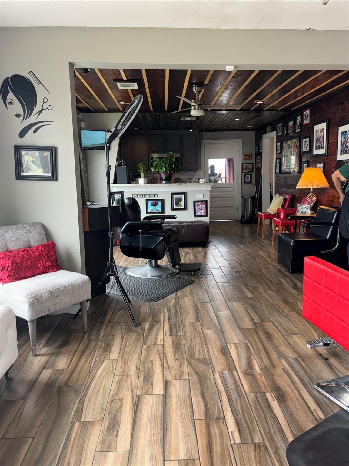 Gallery image 4