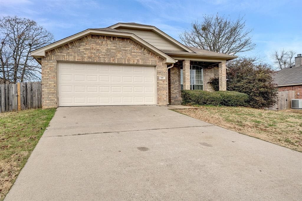 386 Molly Ln