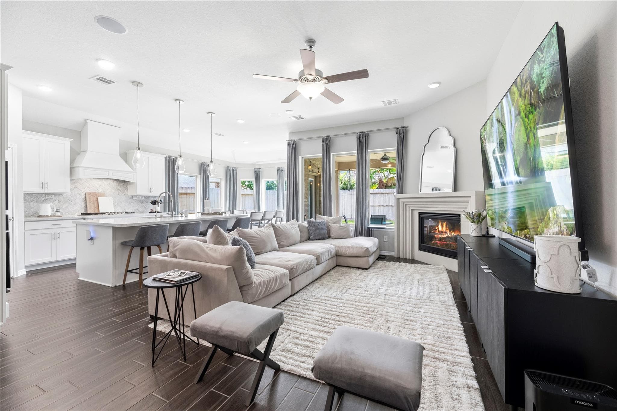 10819 Crestwood Point Cir