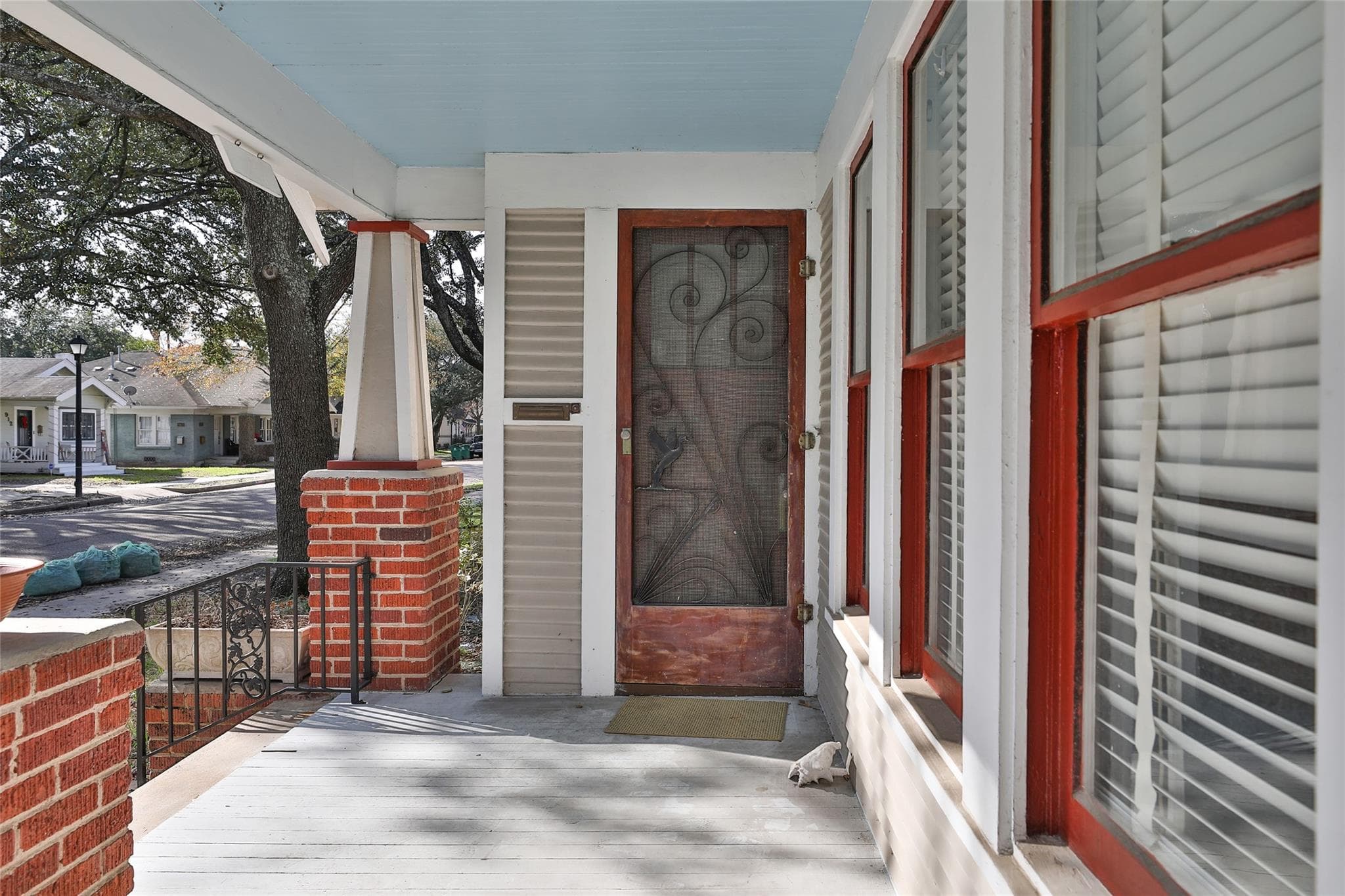 Gallery image 3