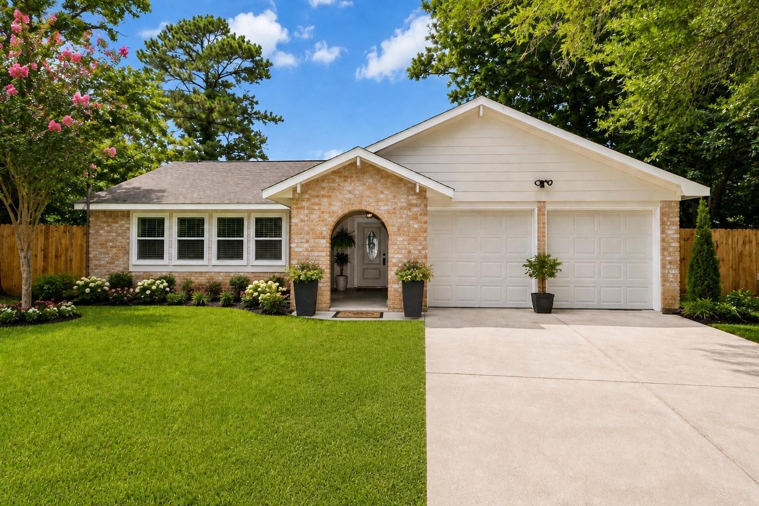 23007 Baneberry Dr