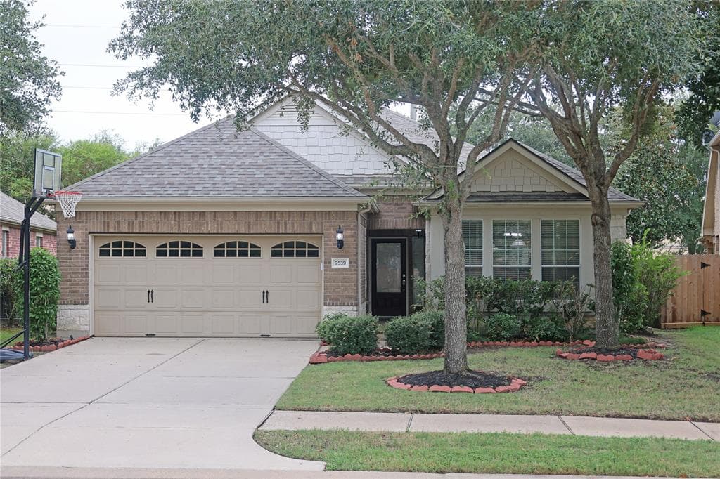 9539 Ruby Red Ln