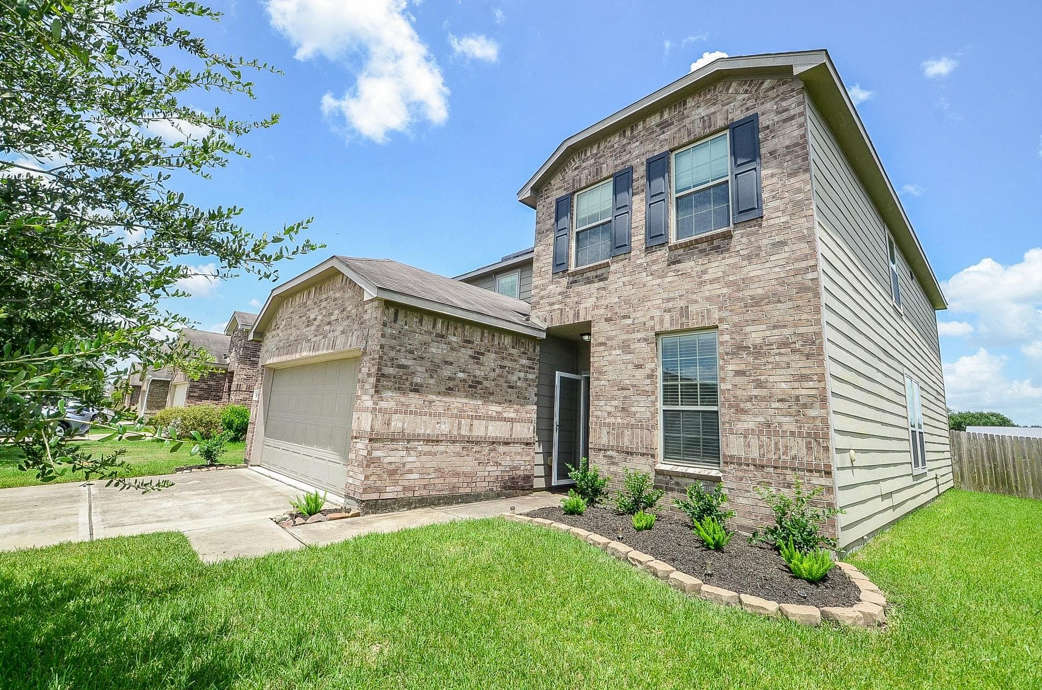 2539 Bedrock Ln
