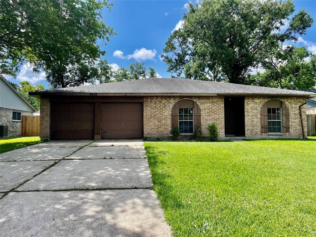 Main property image