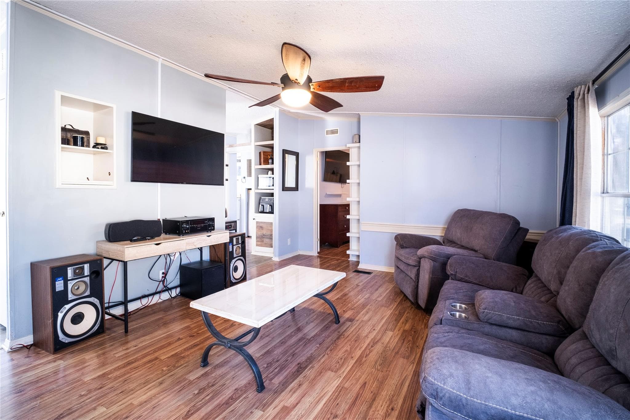 Gallery image 4