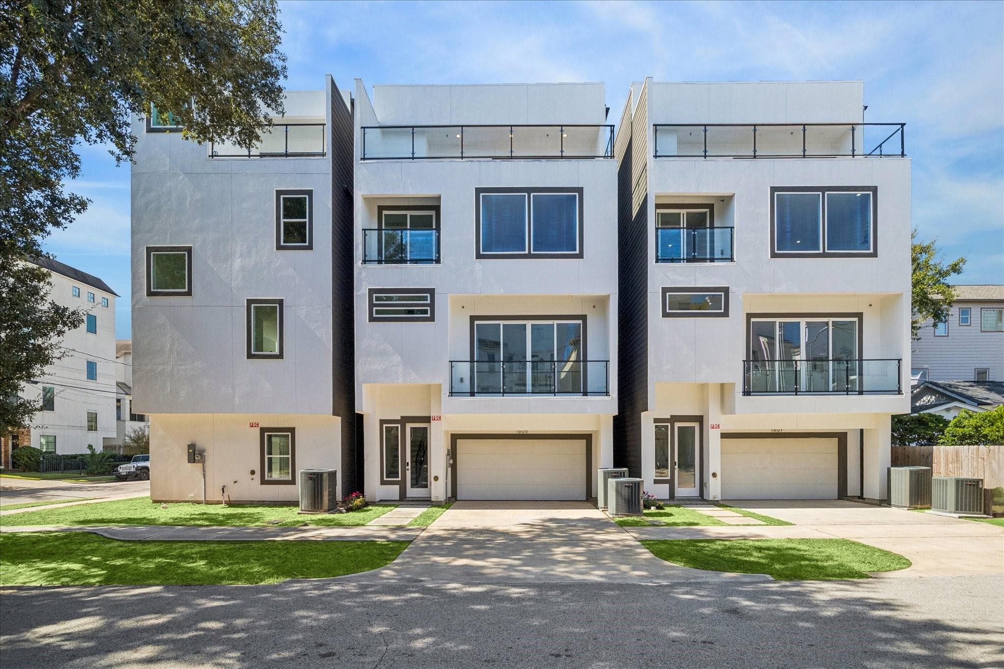 1607 Utah St