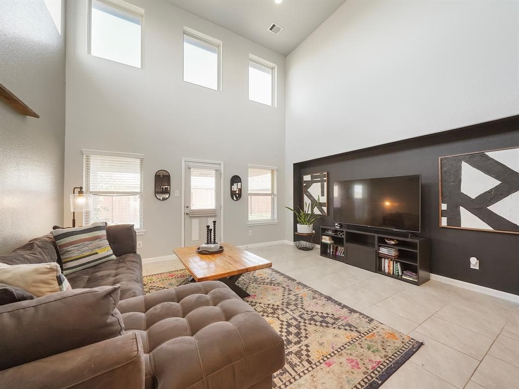615 Calm Ct