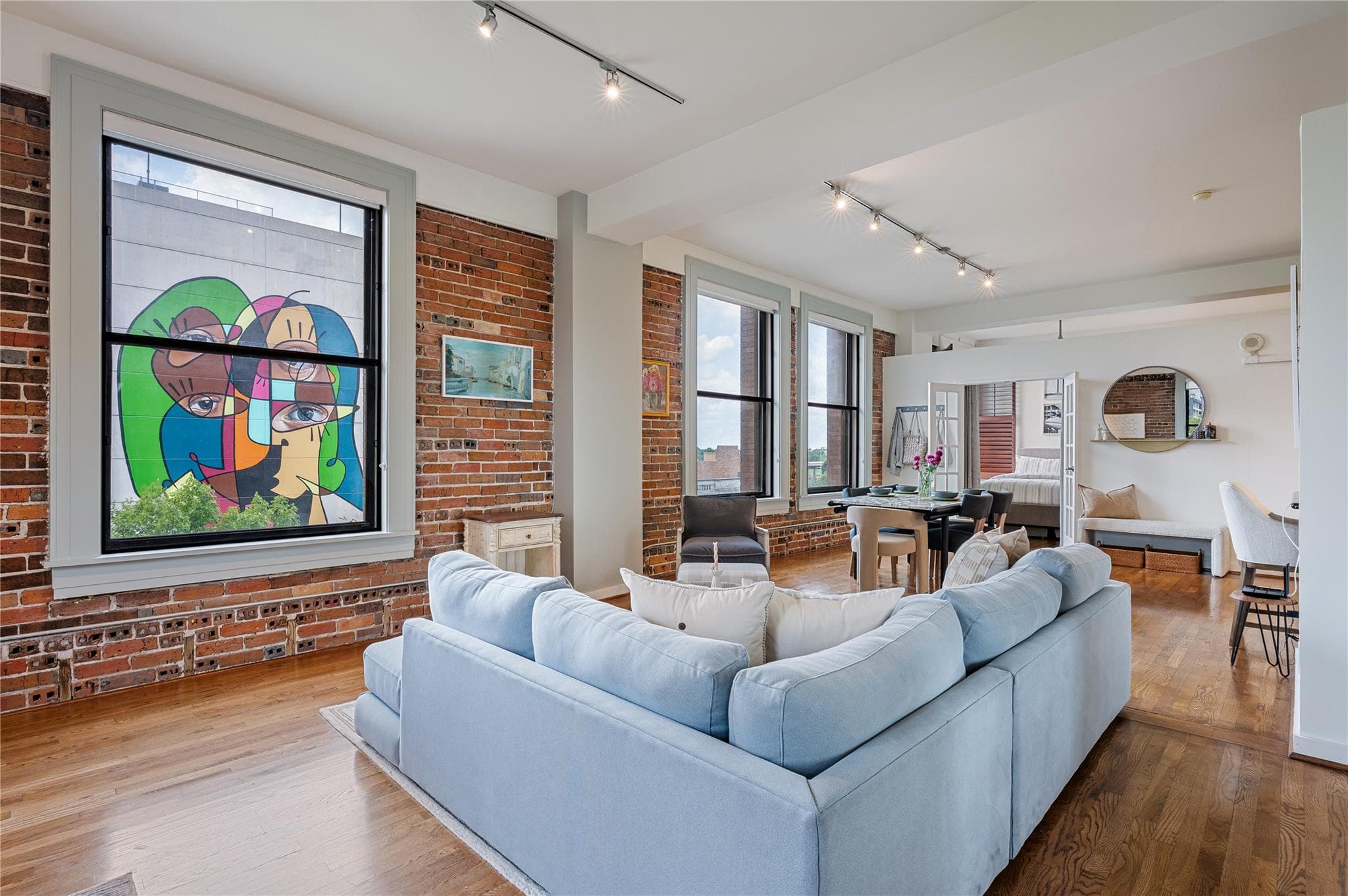 Gallery image 3