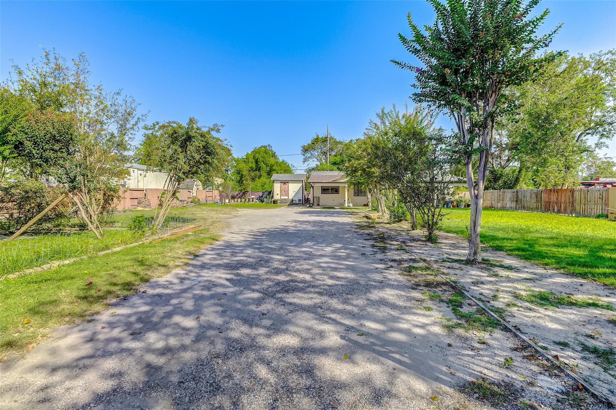 2311 Warwick Rd