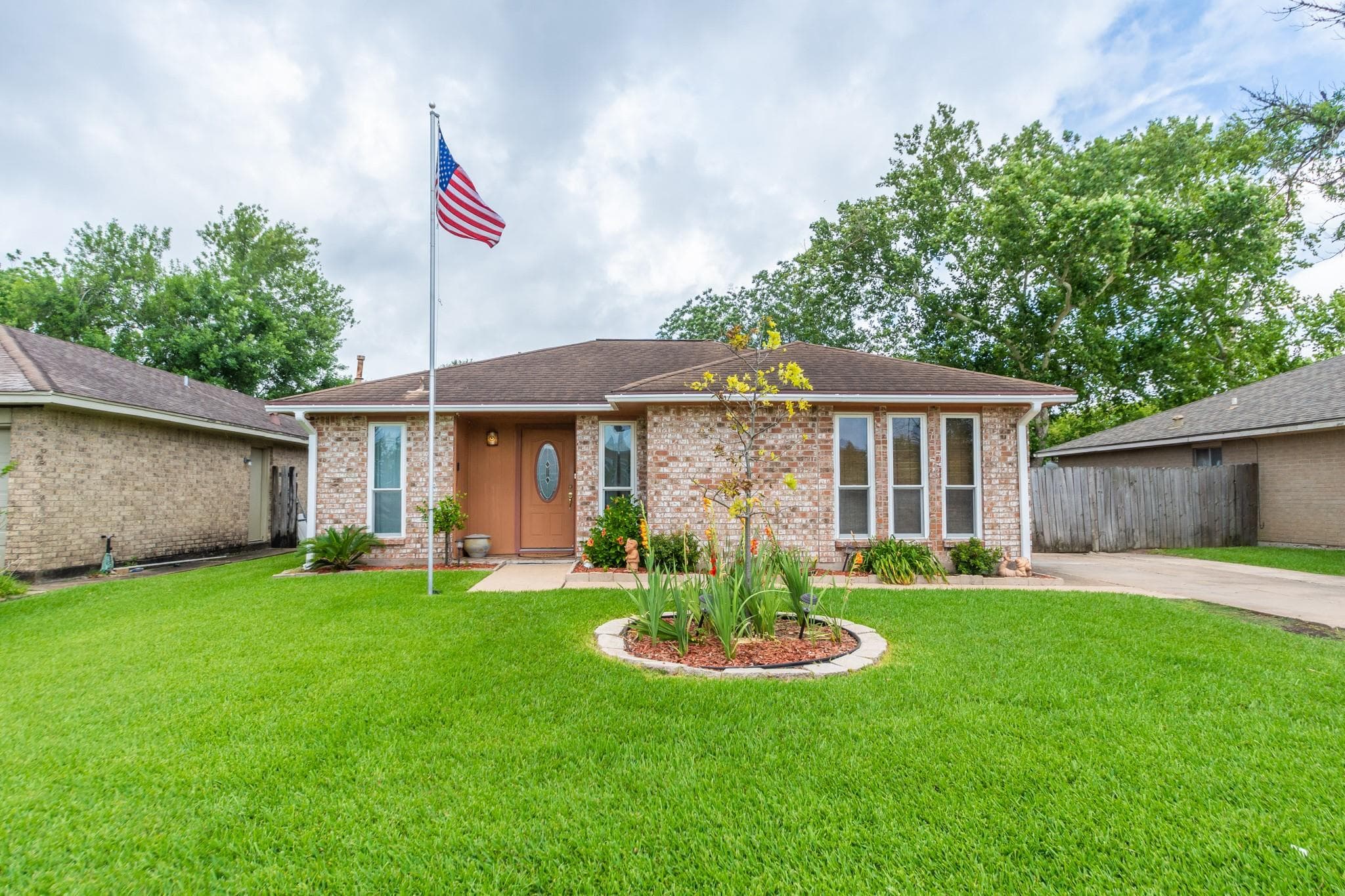 1714 Magnolia Dr