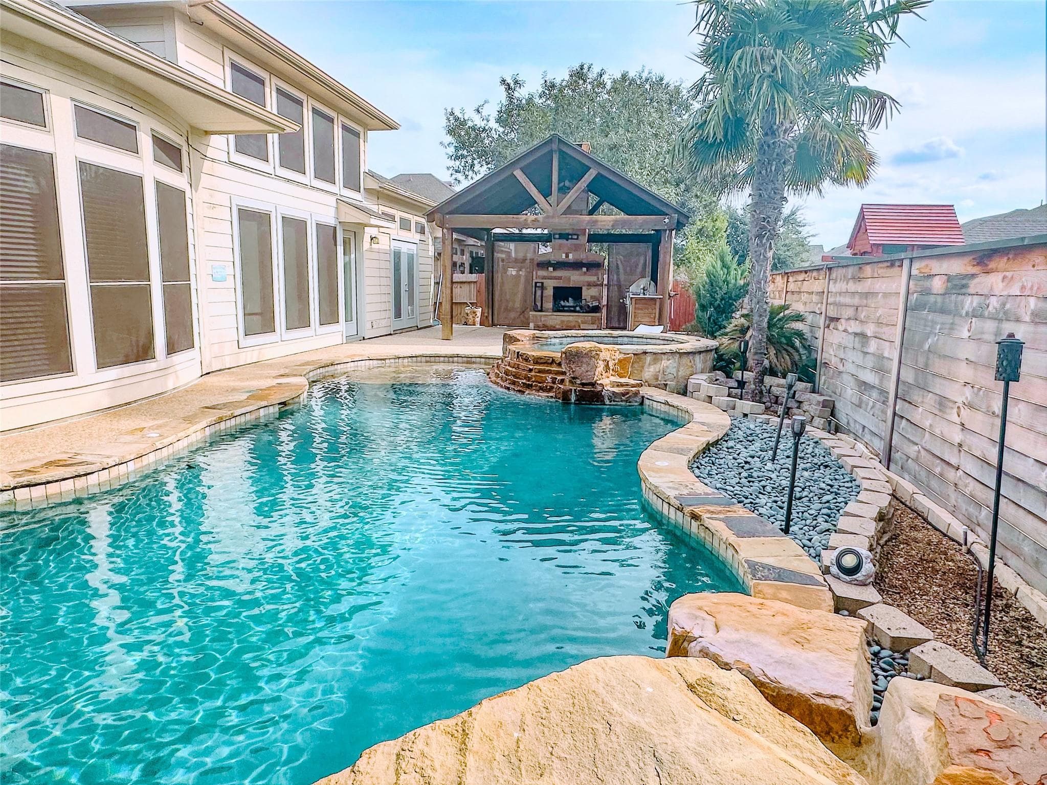 Main property image