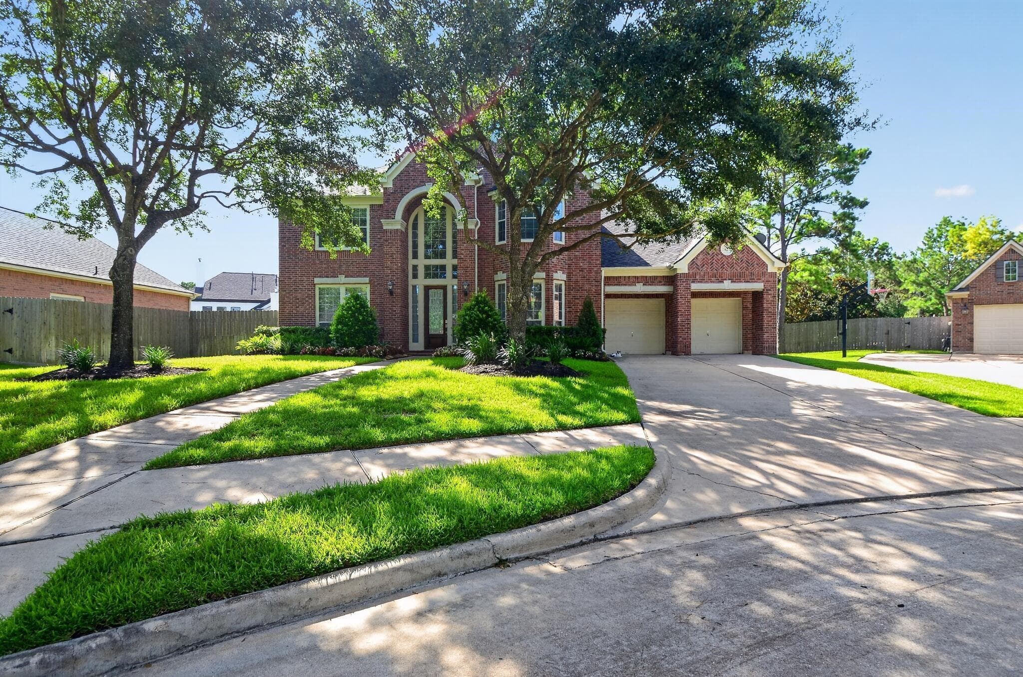 4711 Kings Landing Ln