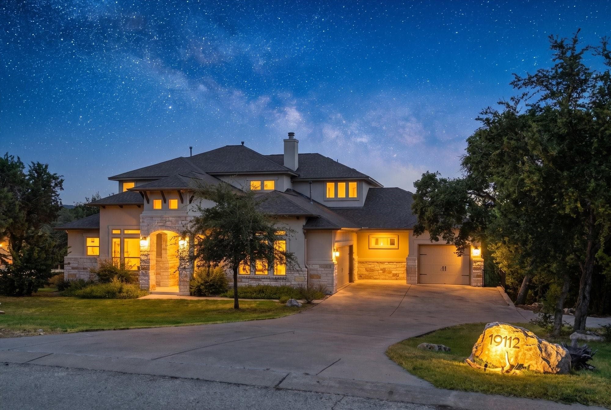 19112 Leisure Ln