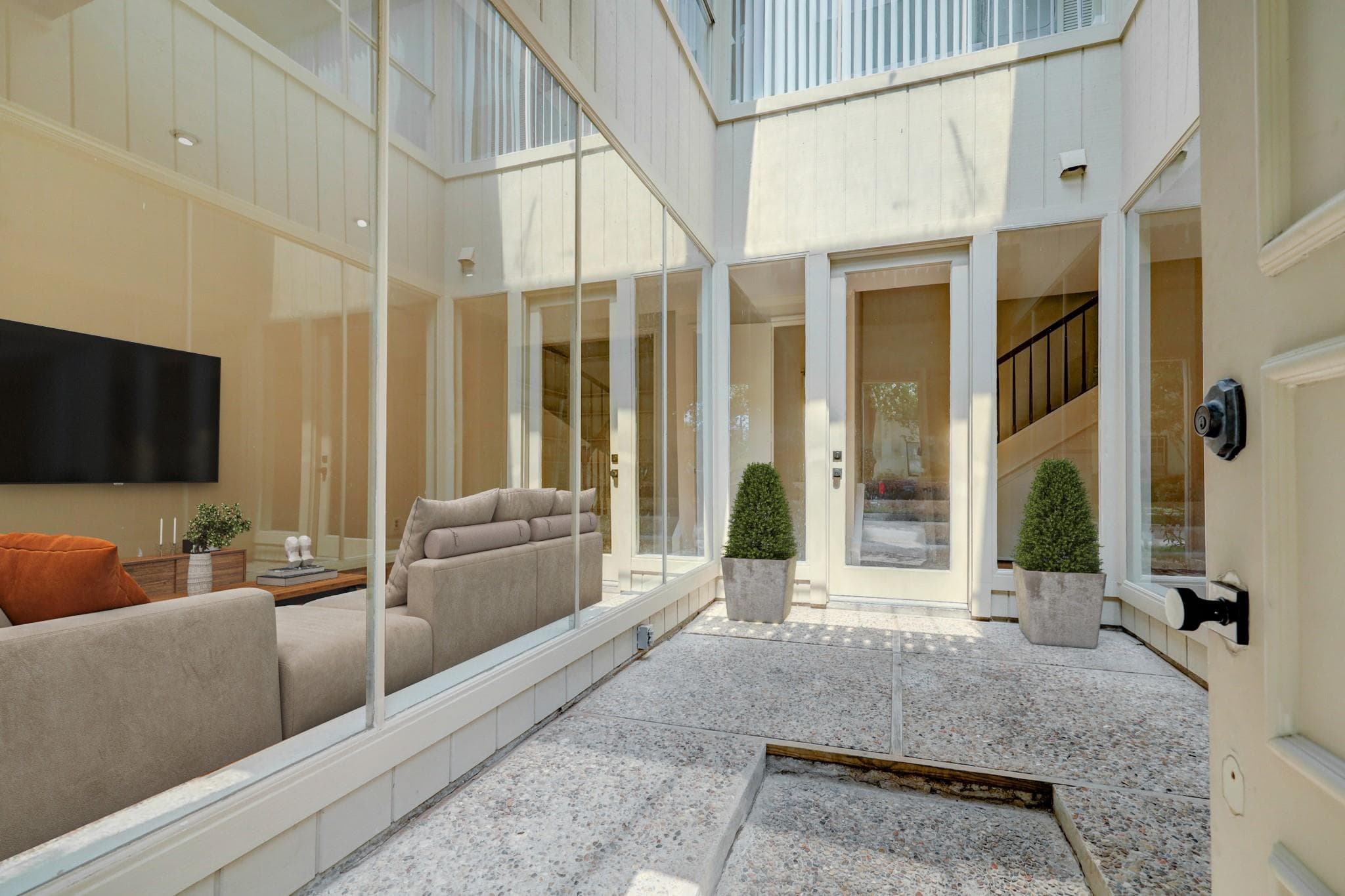Gallery image 2