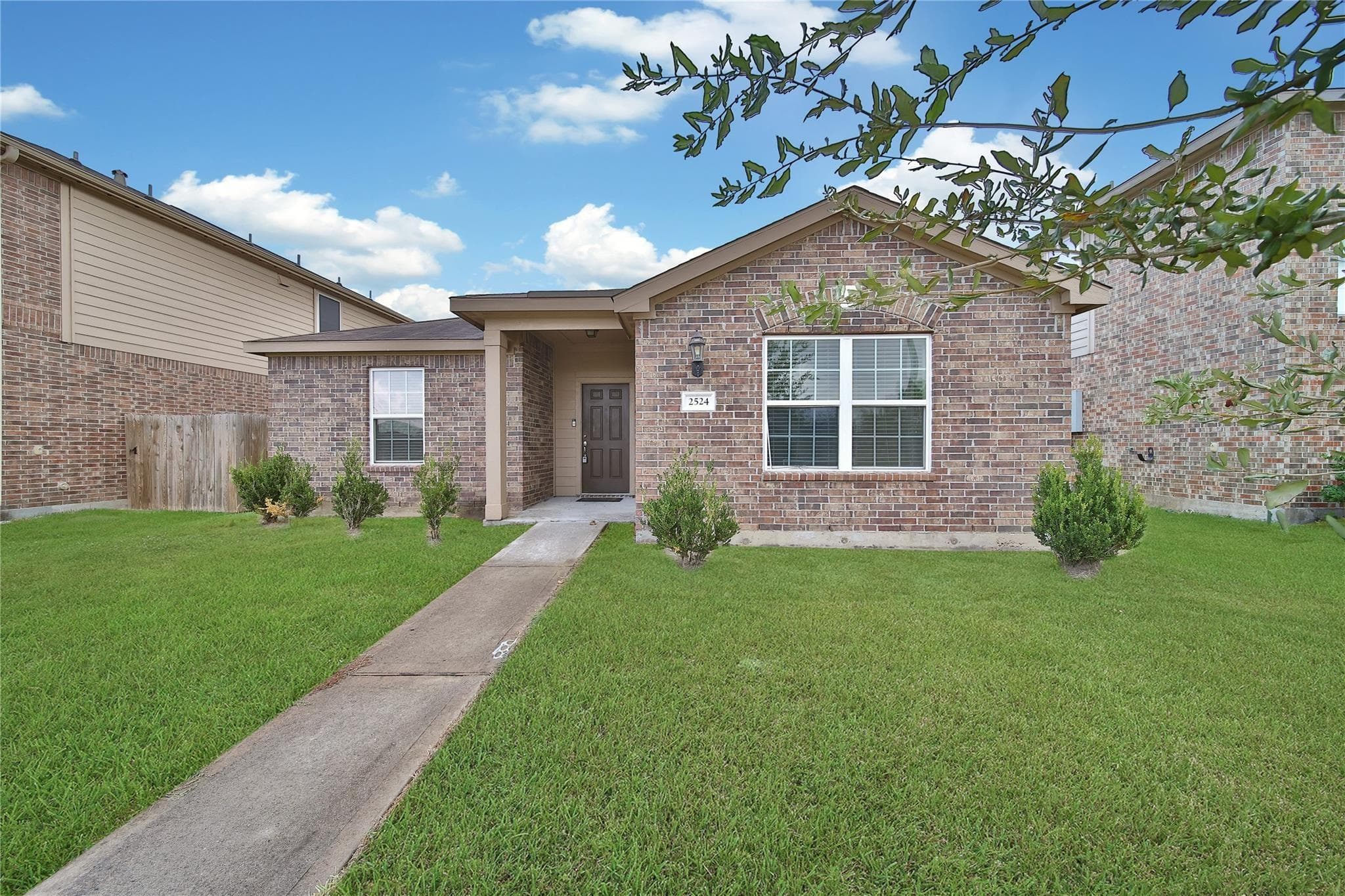 Main property image