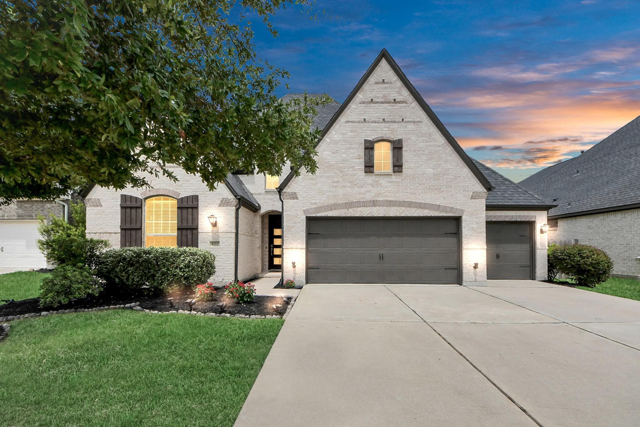 8522 Catlina Manor Ln