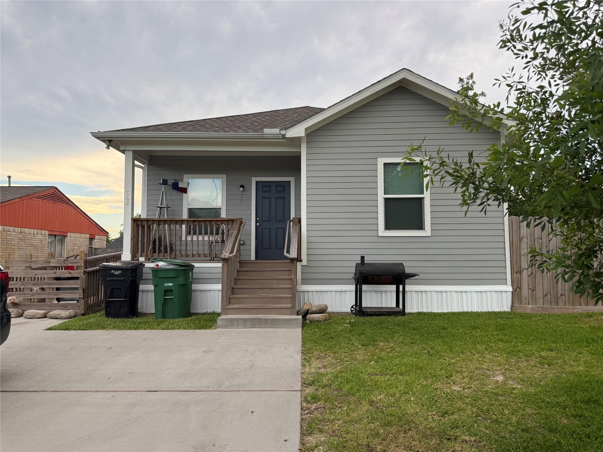 542 Coolwood Dr