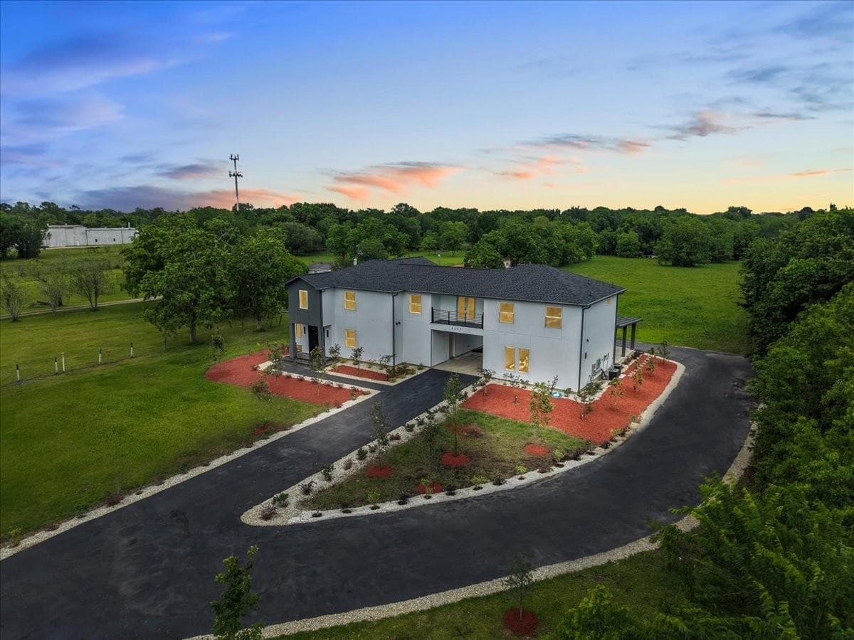 Main property image