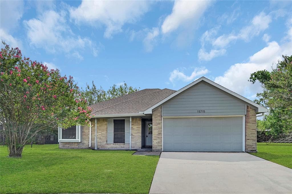 15715 Homebriar Ct