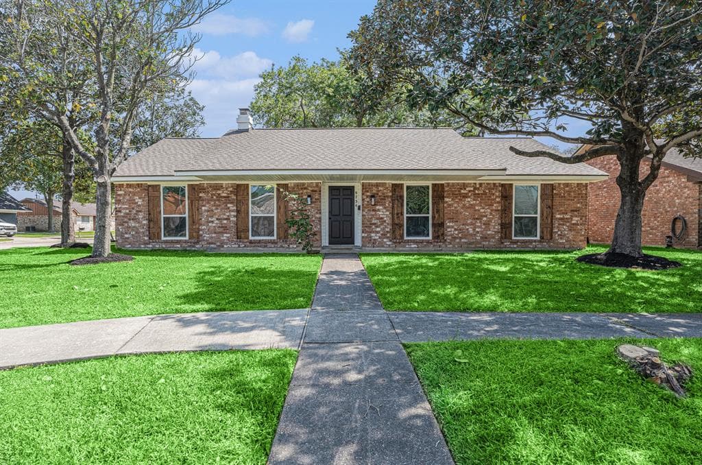 8734 Collingsdale Rd