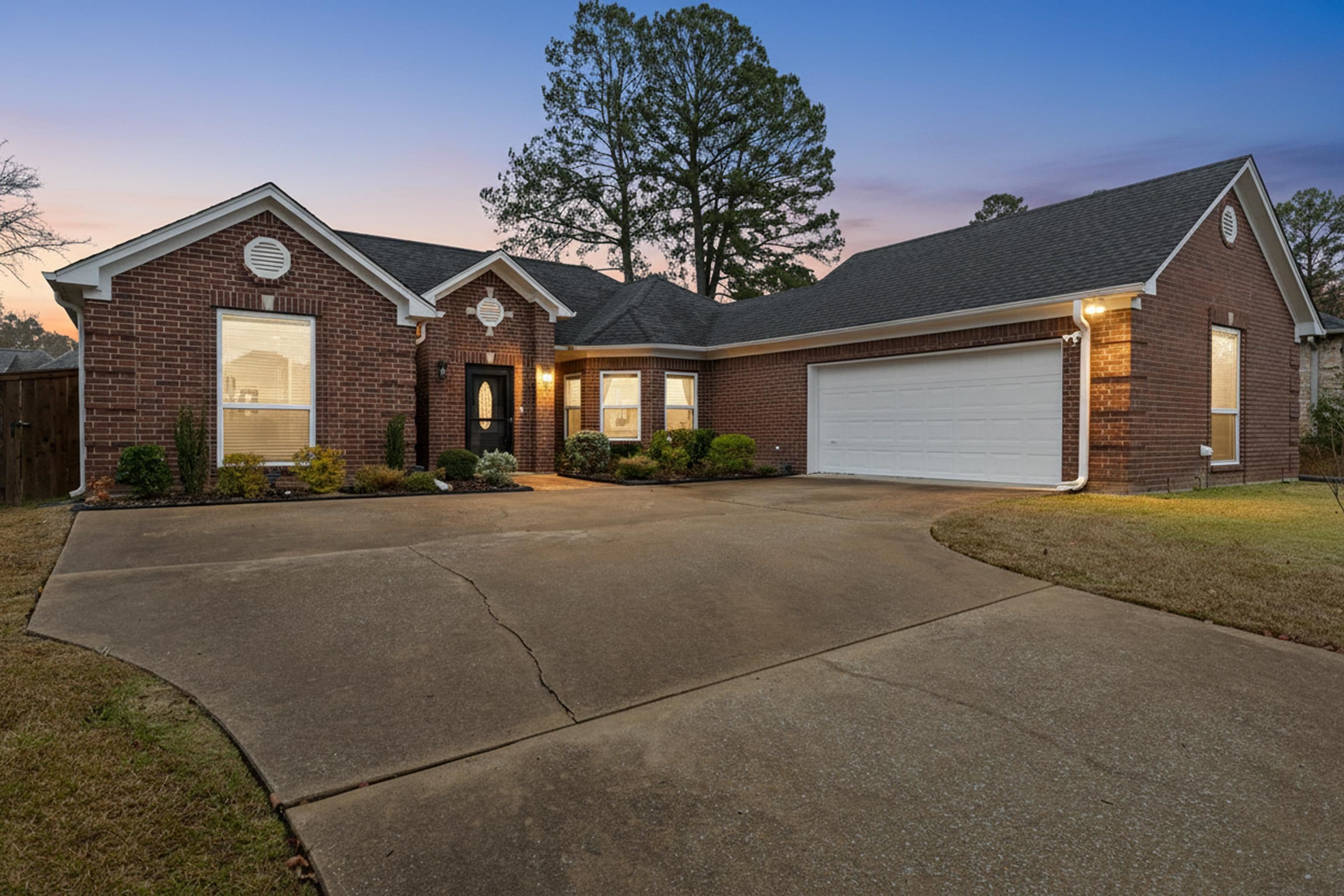 3822 Fernridge Dr