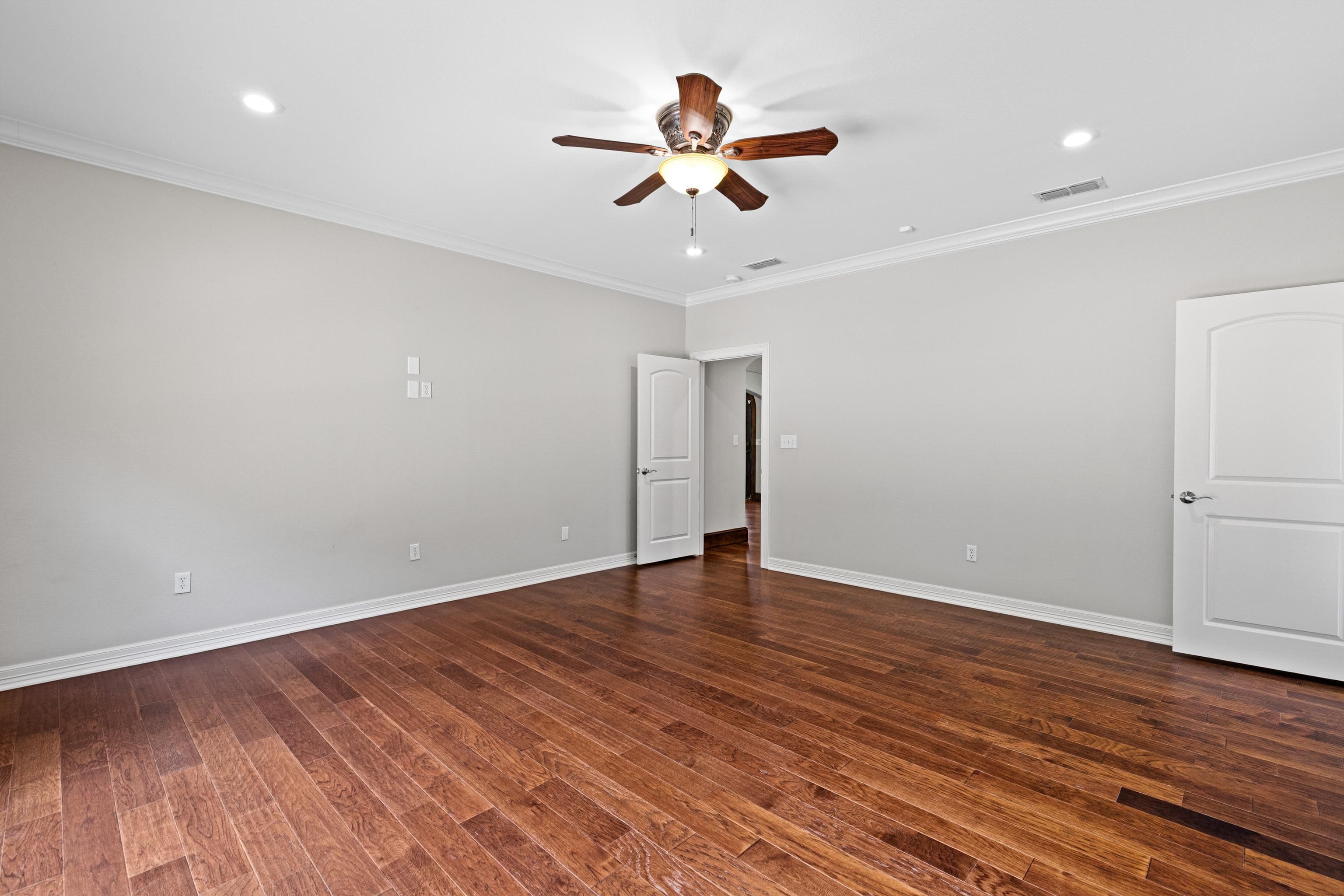 145 Deerfield Rd N