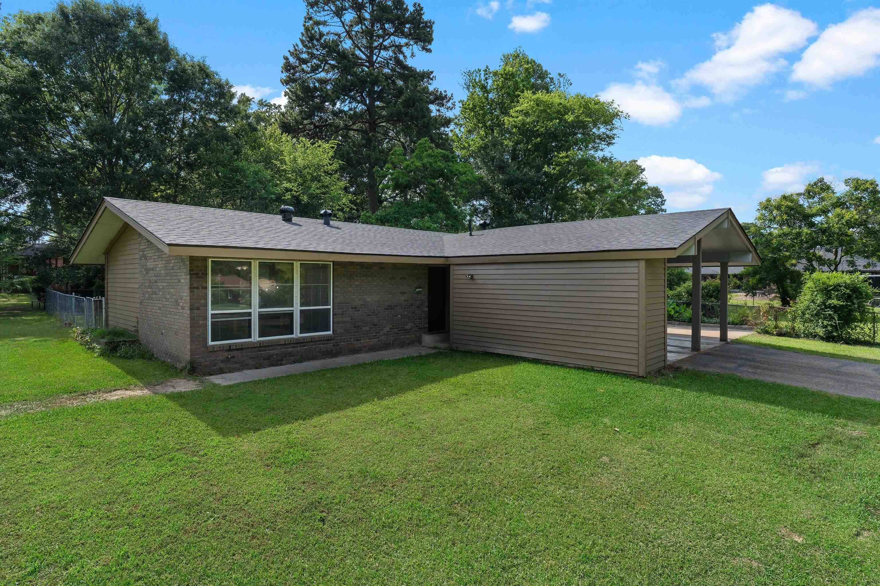4203 Bridle Path