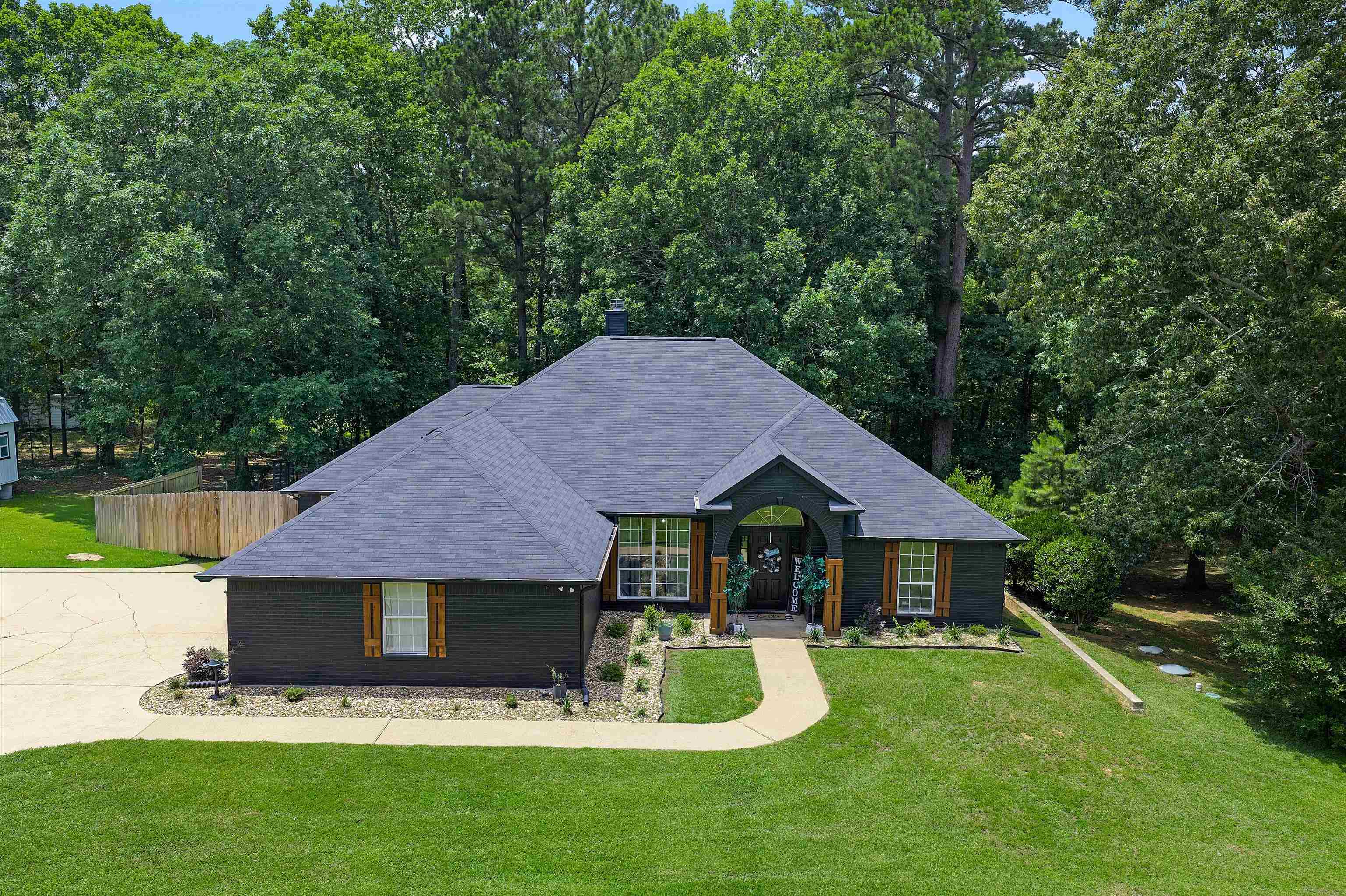 Main property image