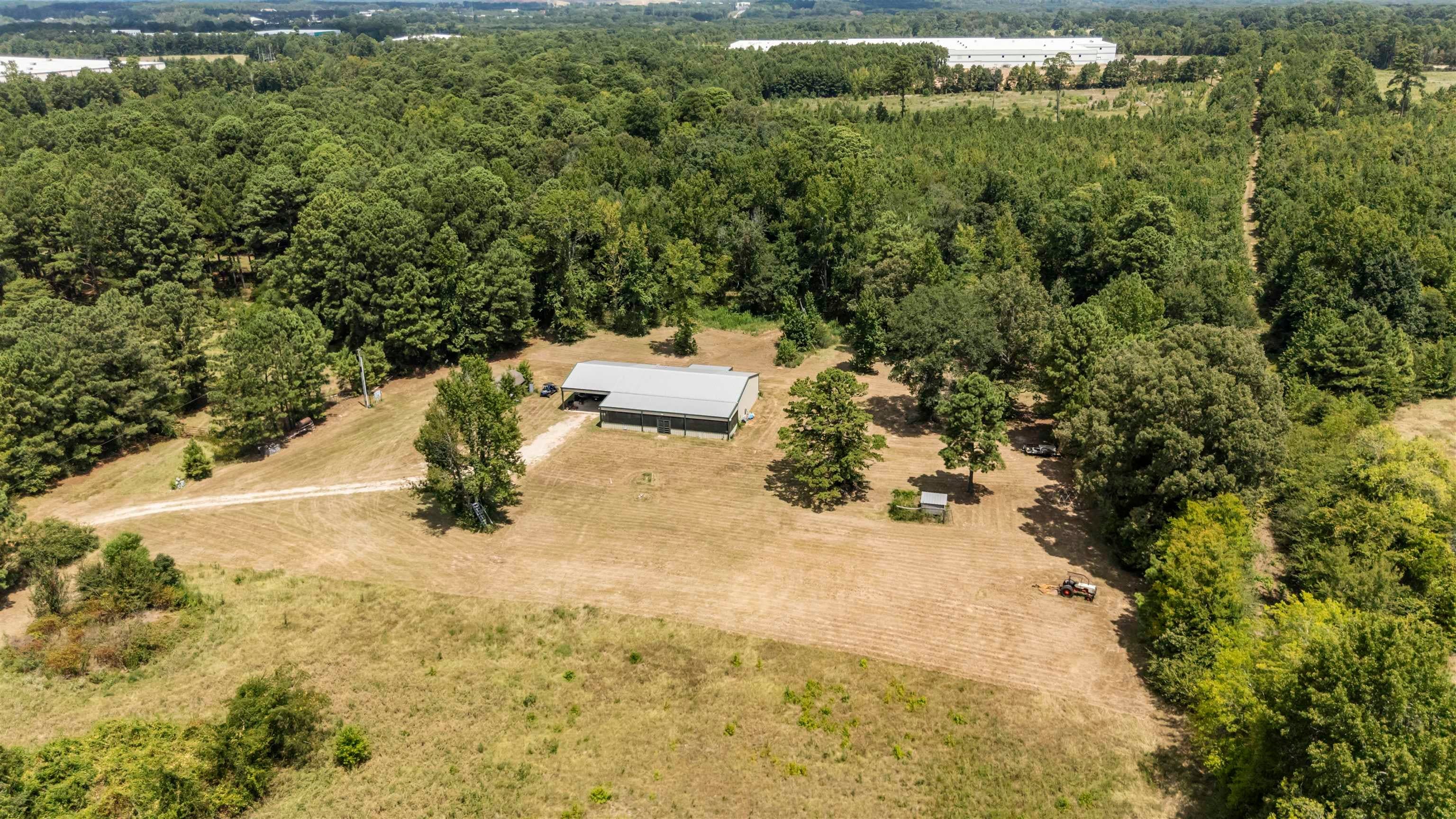 4565 Airport Rd