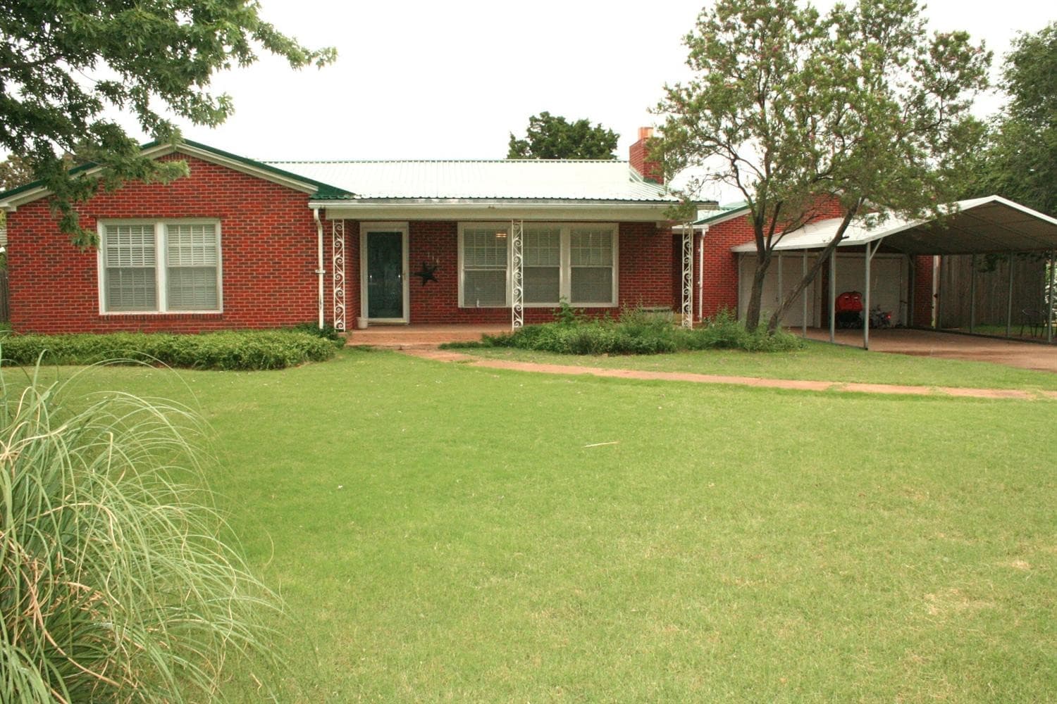 Main property image