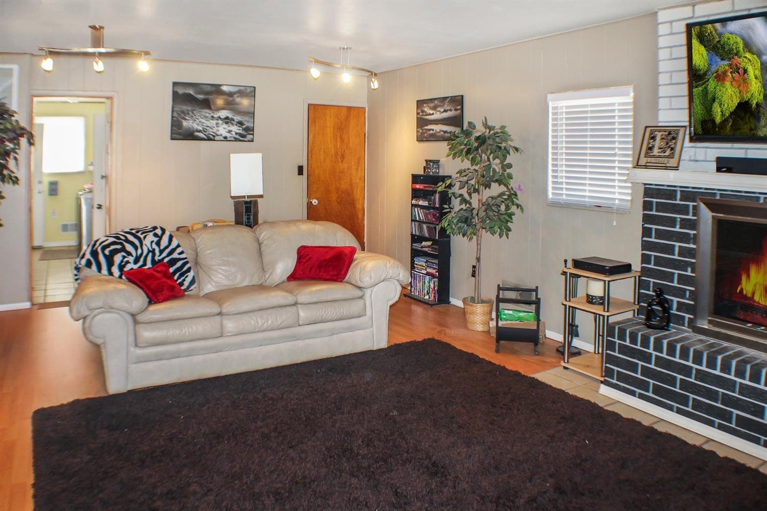 Gallery image 3