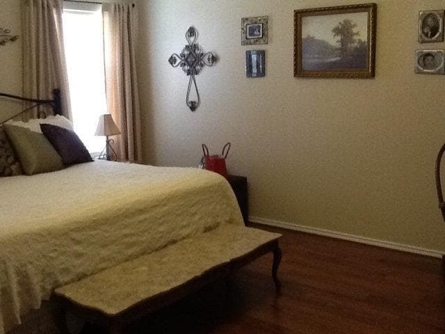 Gallery image 4