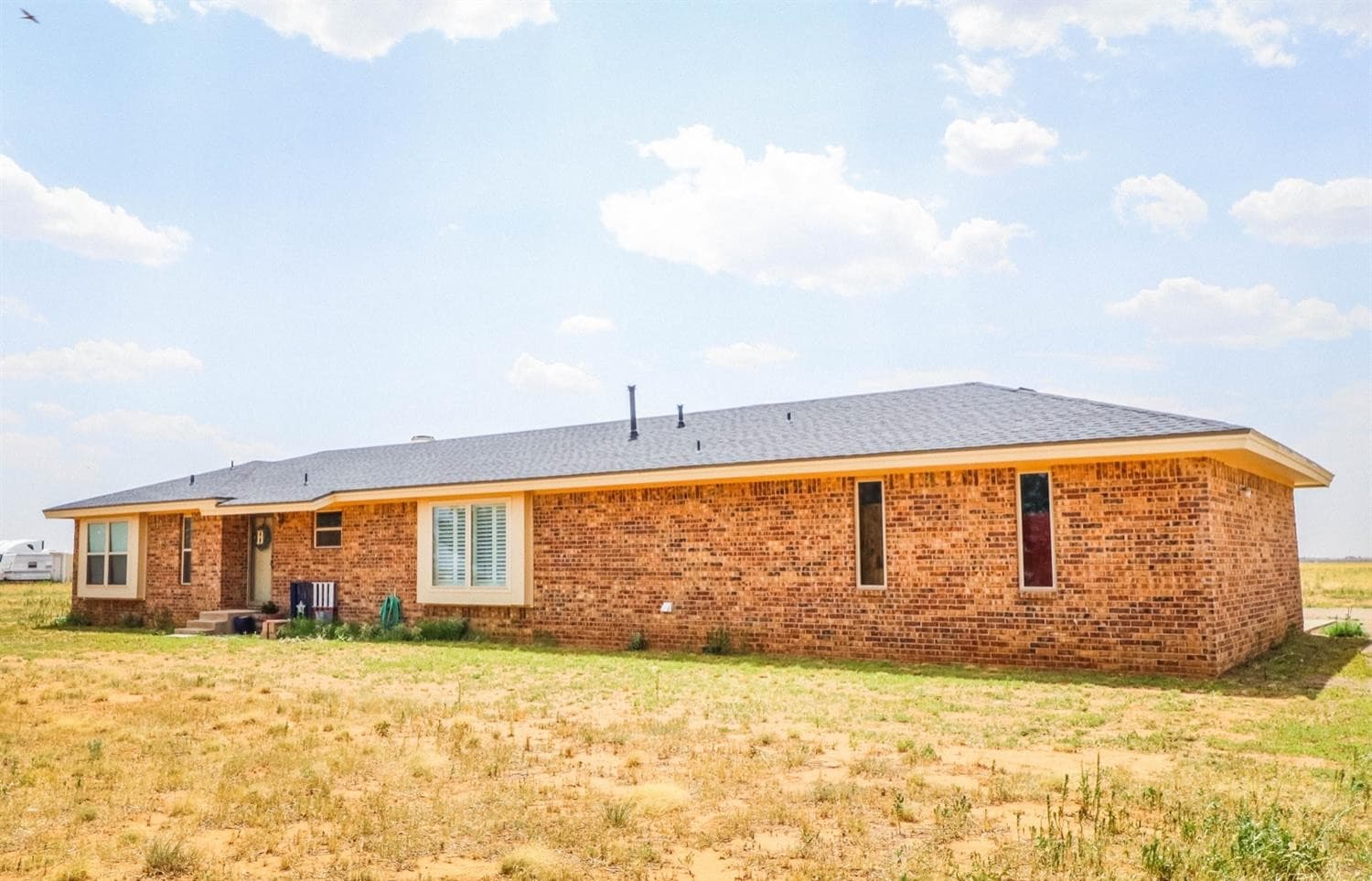 Main property image