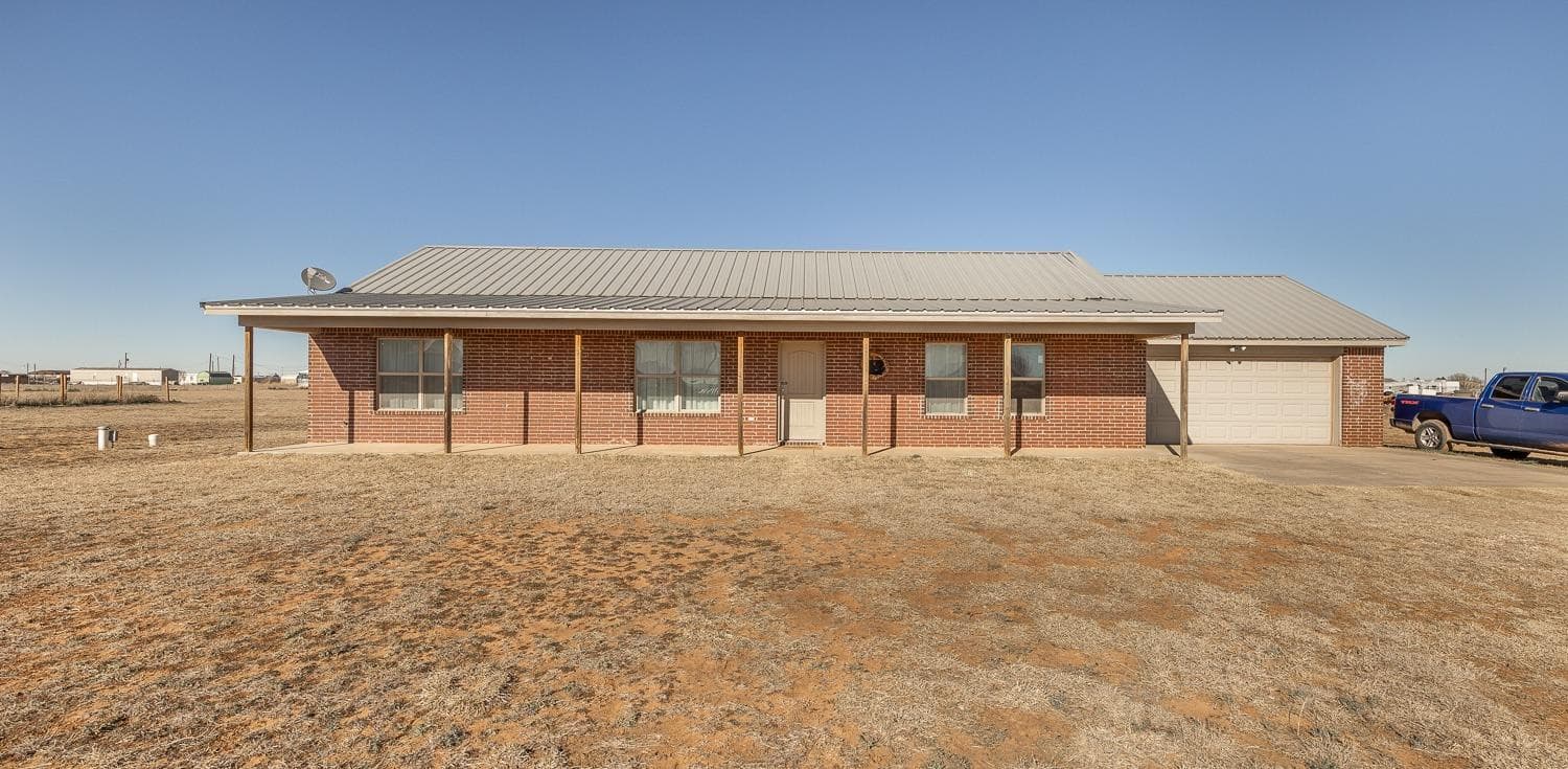 9228 County Road 7640