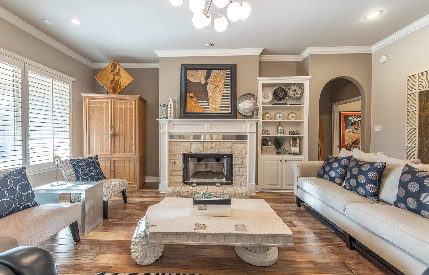 9807 Topeka Ave
