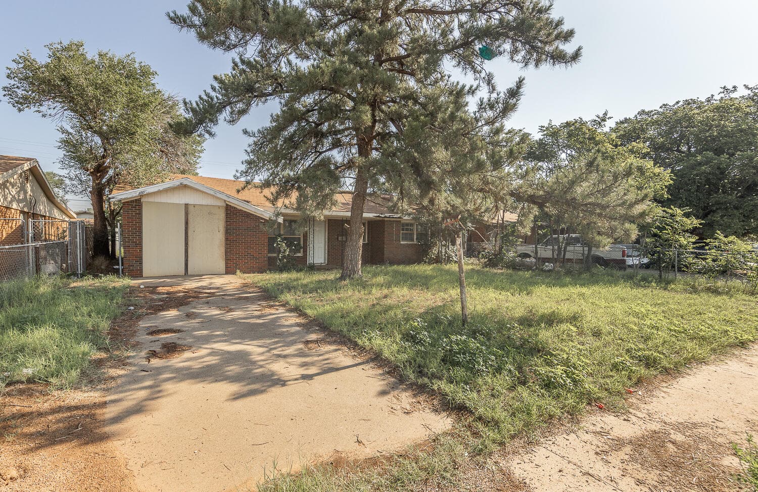 2639 Parkway Dr