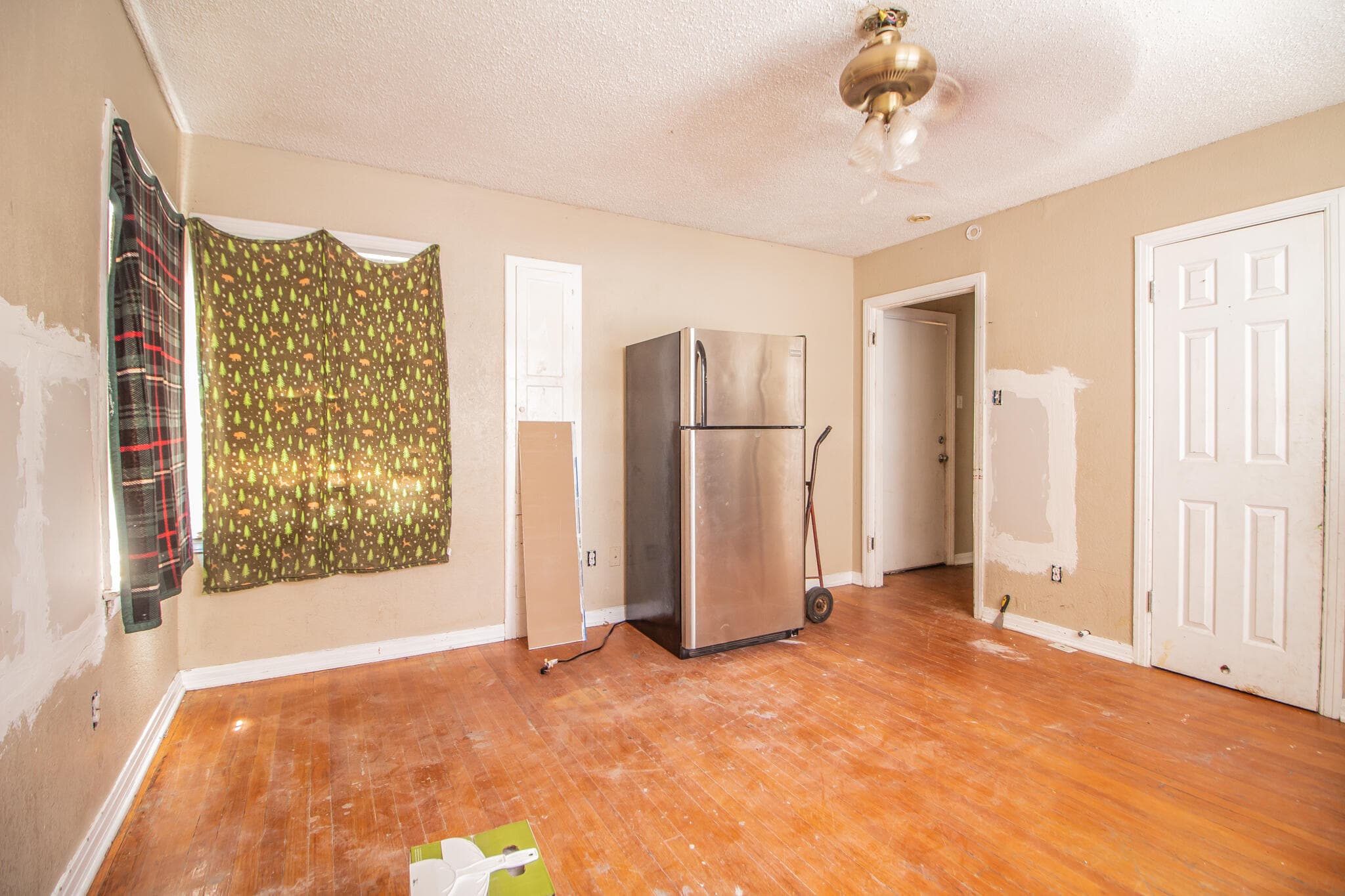 Gallery image 2
