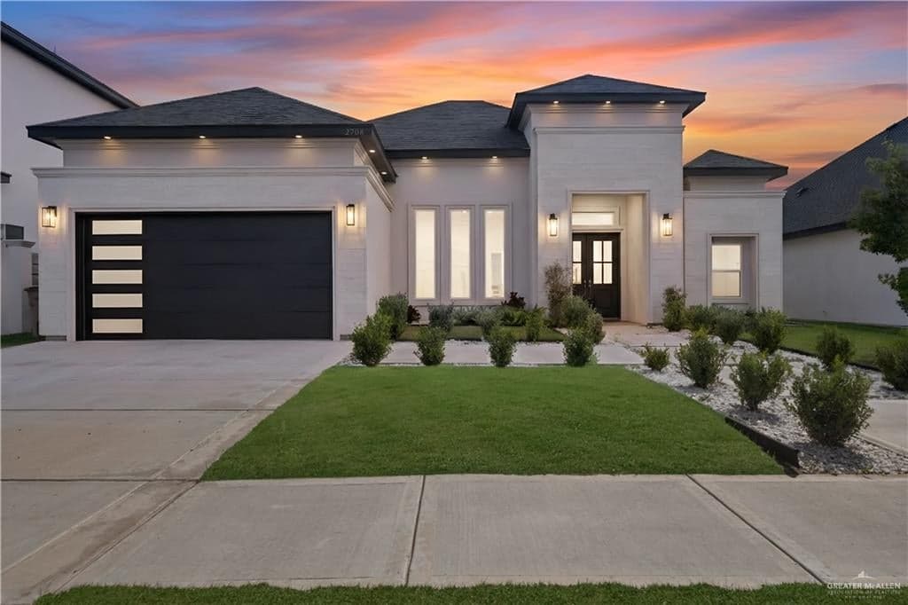 2708 E Bvlgari Dr