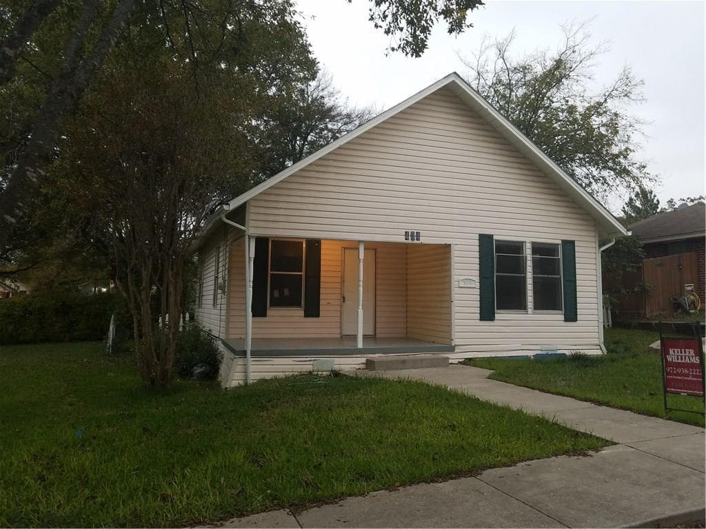 404 Reagan St