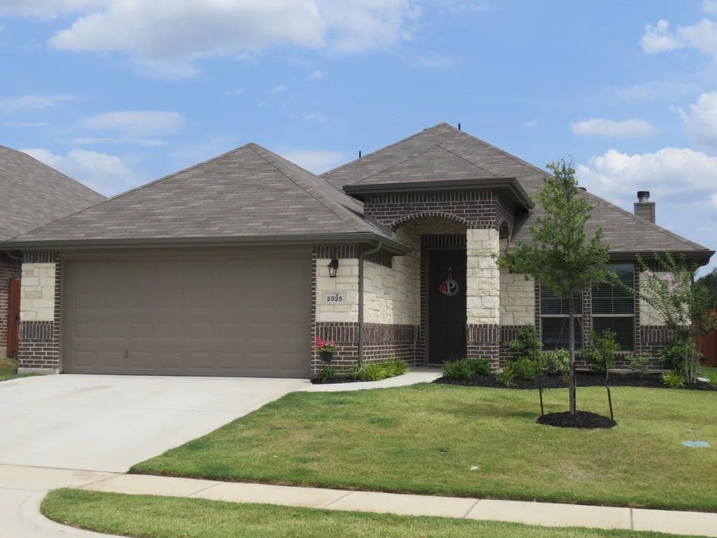 2525 Old Buck Dr