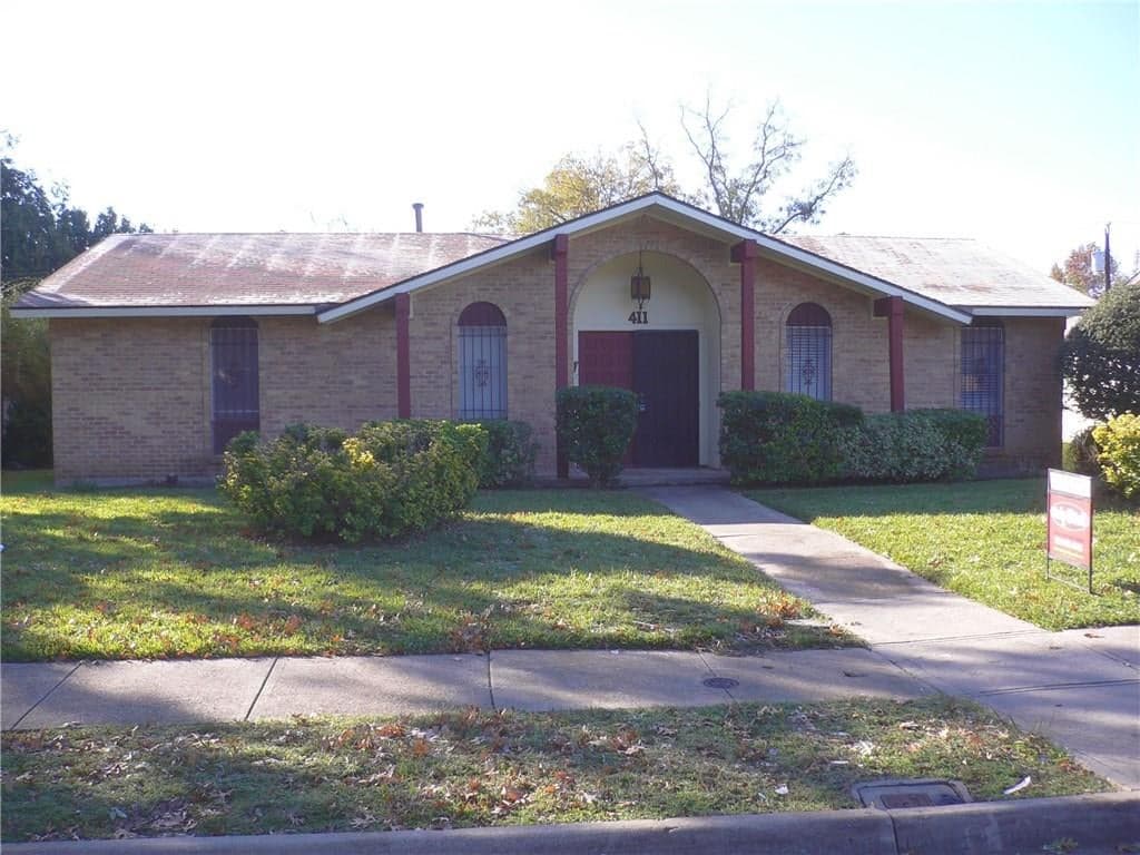 411 Worcester Way