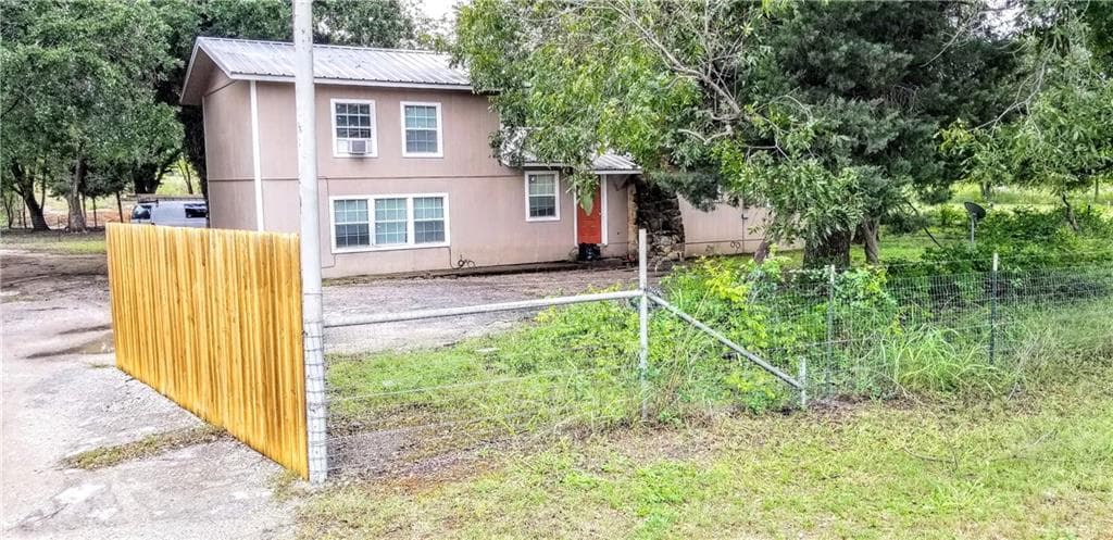 2625 S State Highway 101
