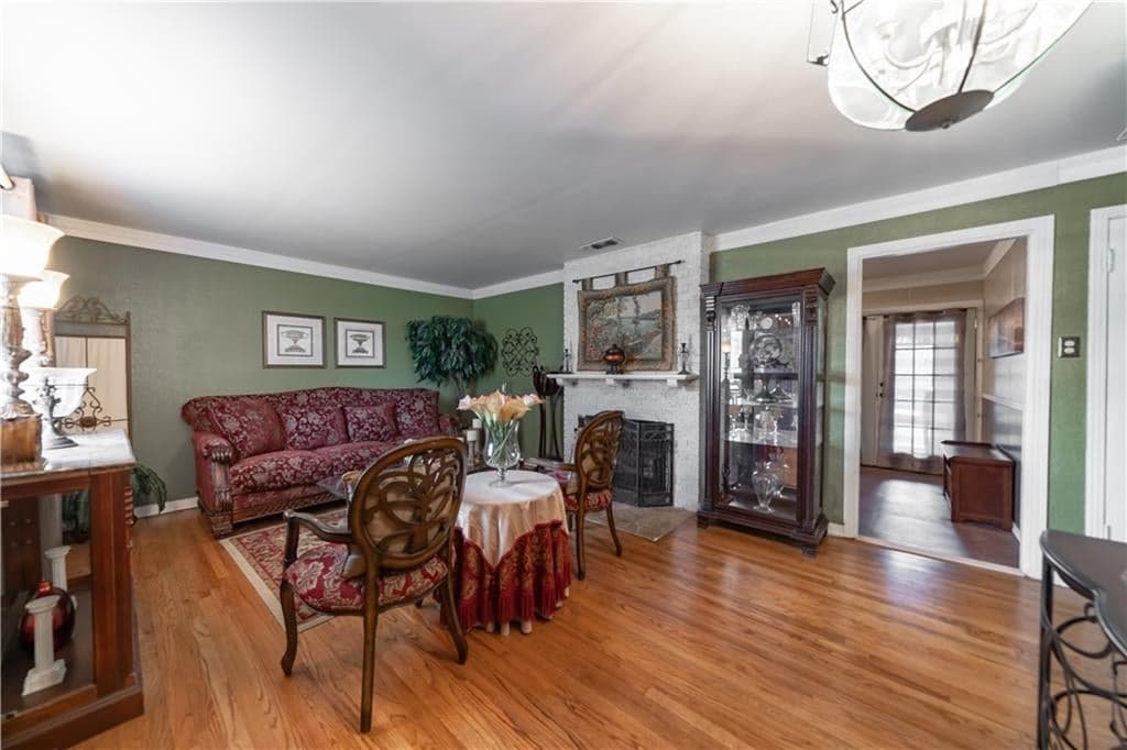 Gallery image 3