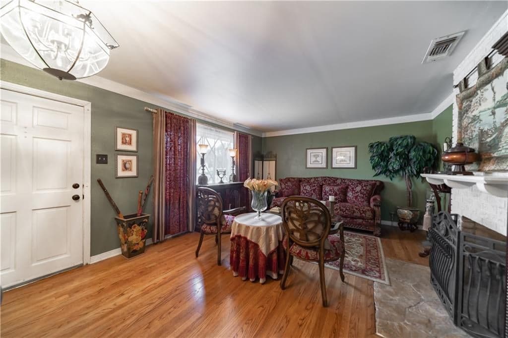 Gallery image 4