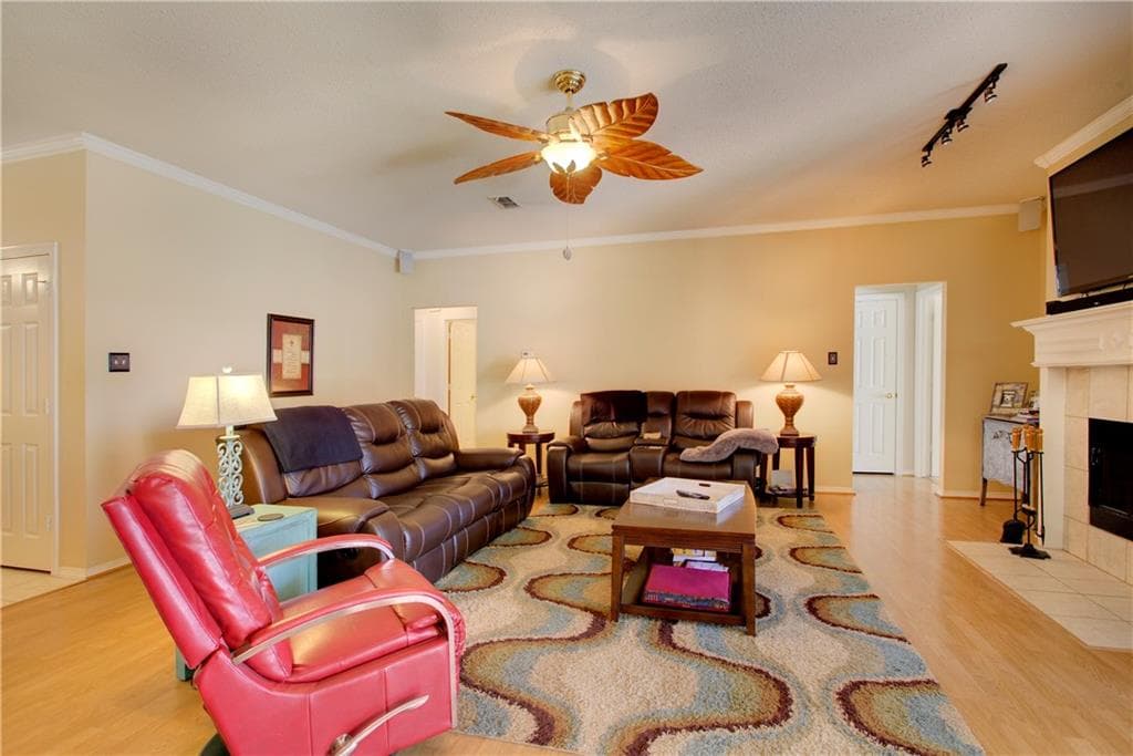 Gallery image 2