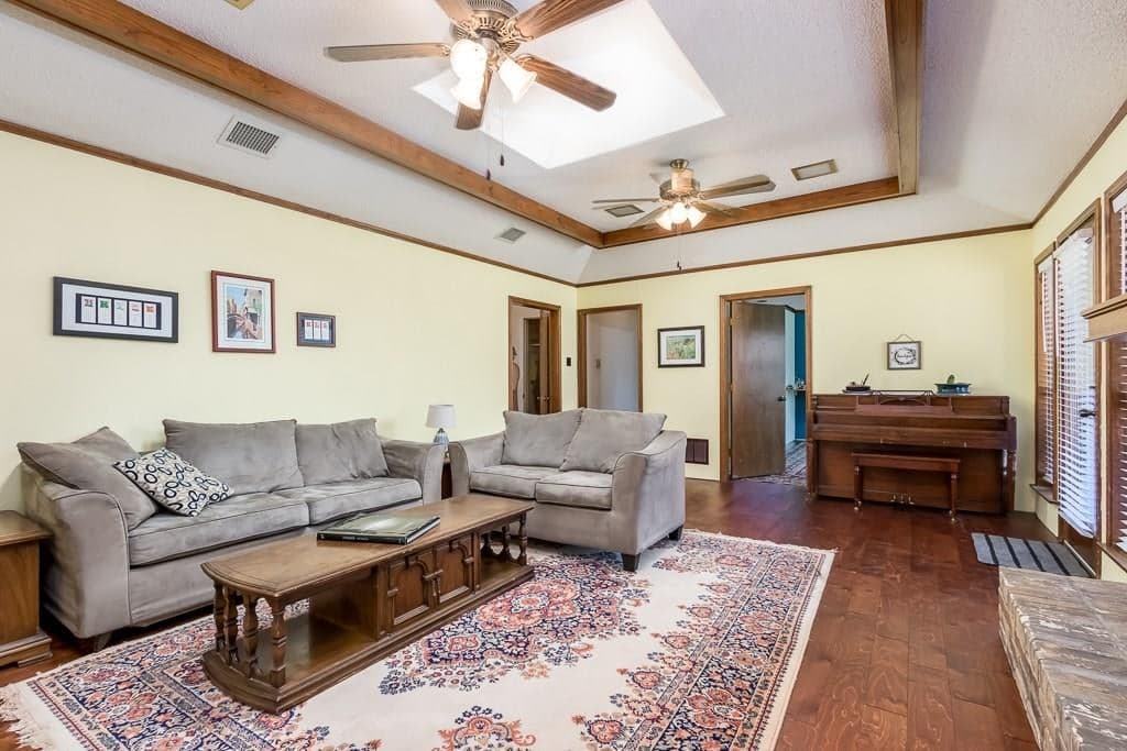 Gallery image 3