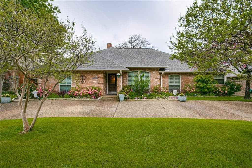 6414 Garlinghouse Ln