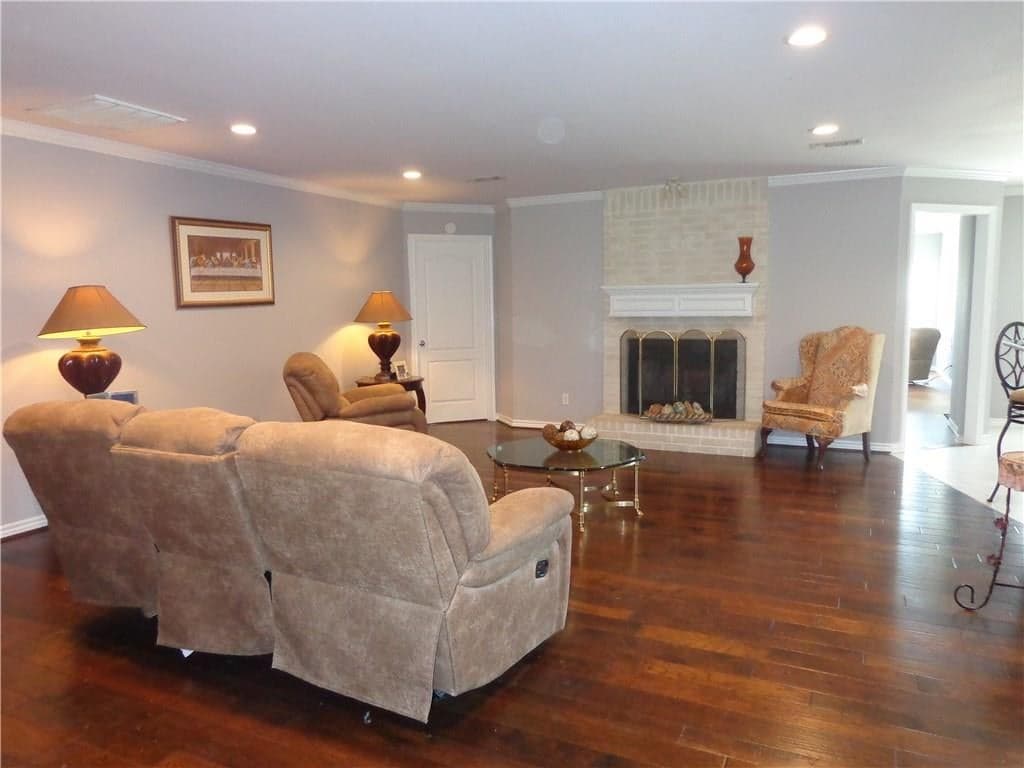 Gallery image 3