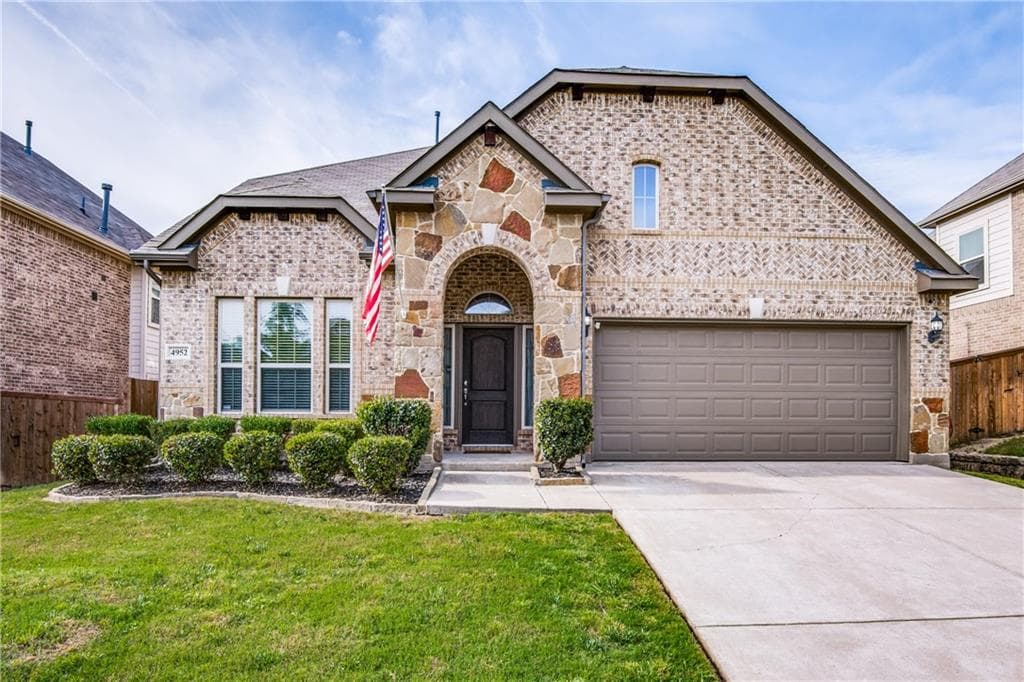 4952 Grinstein Dr