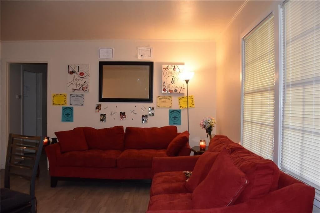 Gallery image 3